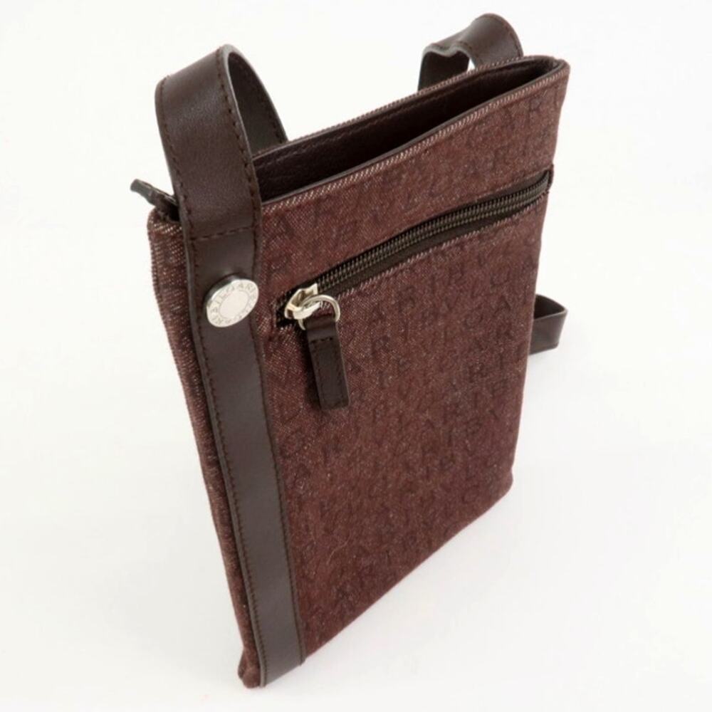 💎✨HOT BUY✨💎AUTHENTIC BVLGARI logo Mania Crossbody bag